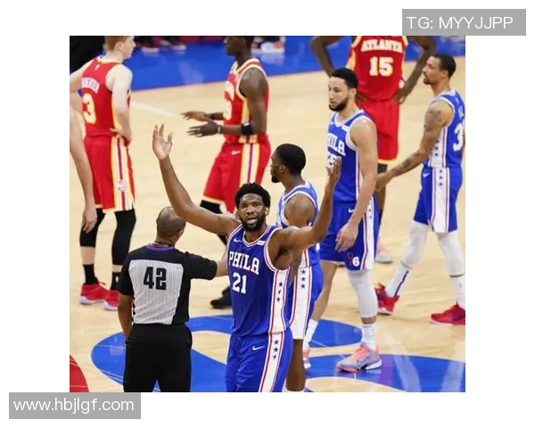 CCTV勇士与76人激战正酣谁能在这场对决中笑到最后